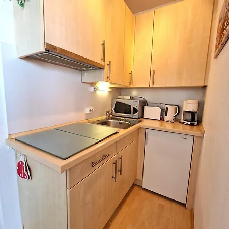 Apartment L10-010